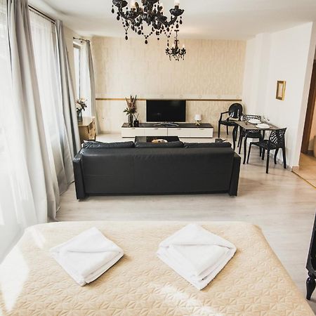 Zara Luxury Apartments The Absolute Center Of Ζιλίνα Εξωτερικό φωτογραφία