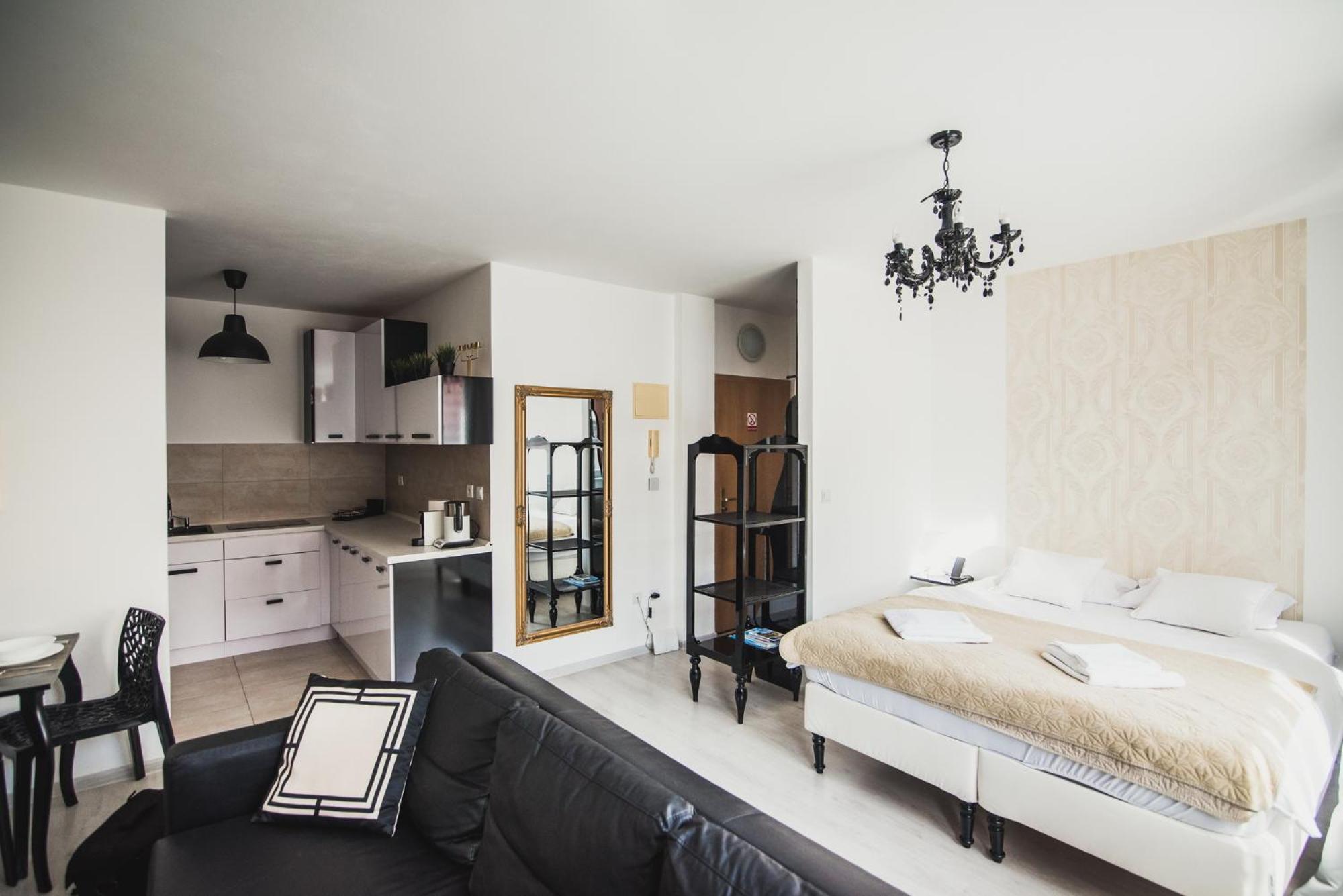 Zara Luxury Apartments The Absolute Center Of Ζιλίνα Εξωτερικό φωτογραφία
